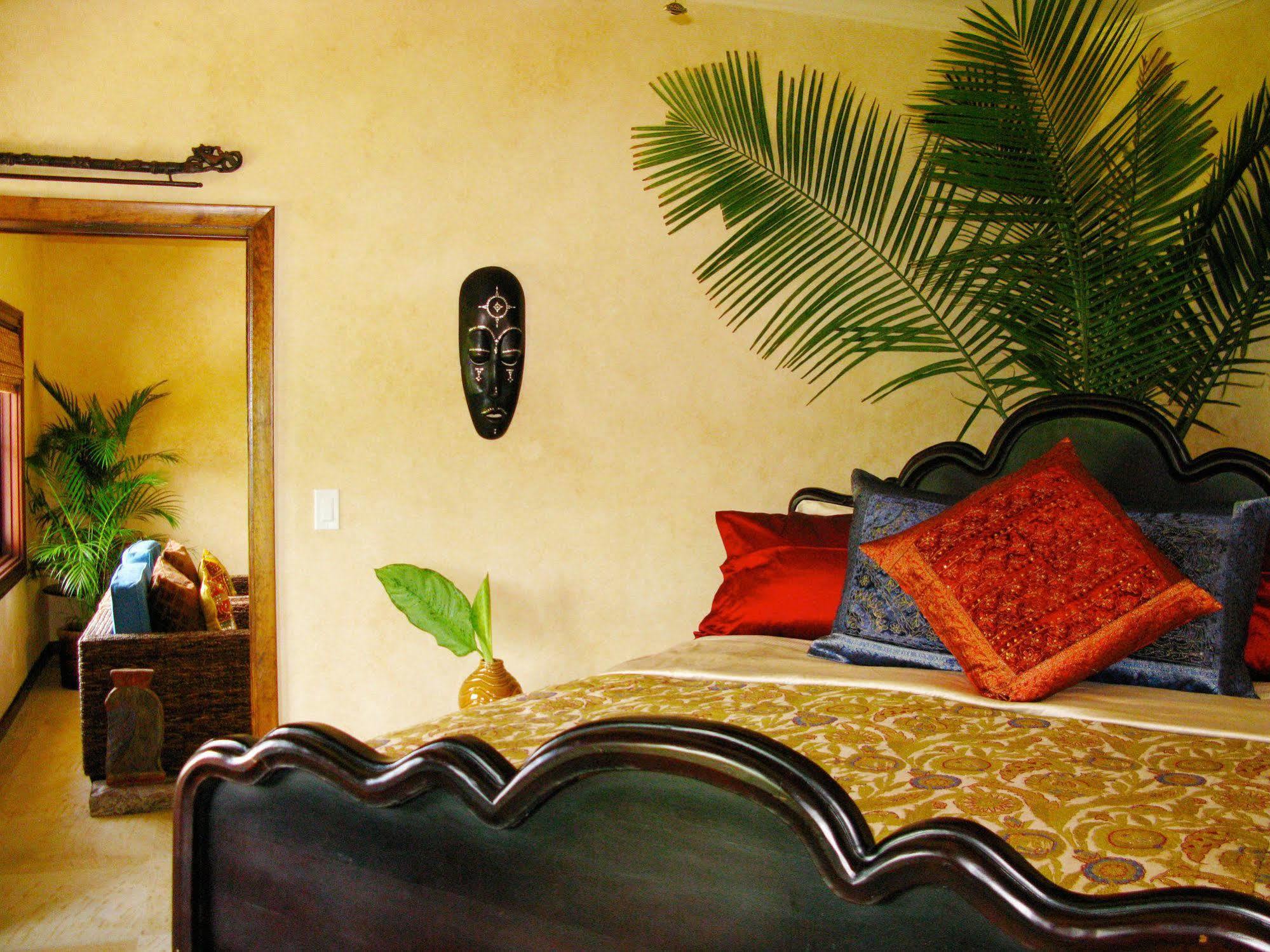 Marley & Hotel 4*