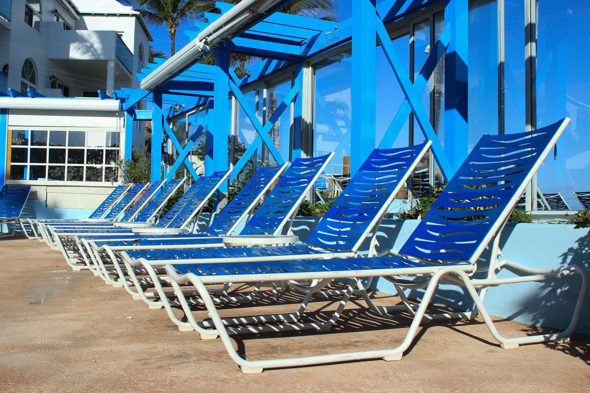 Paradise Island Club
