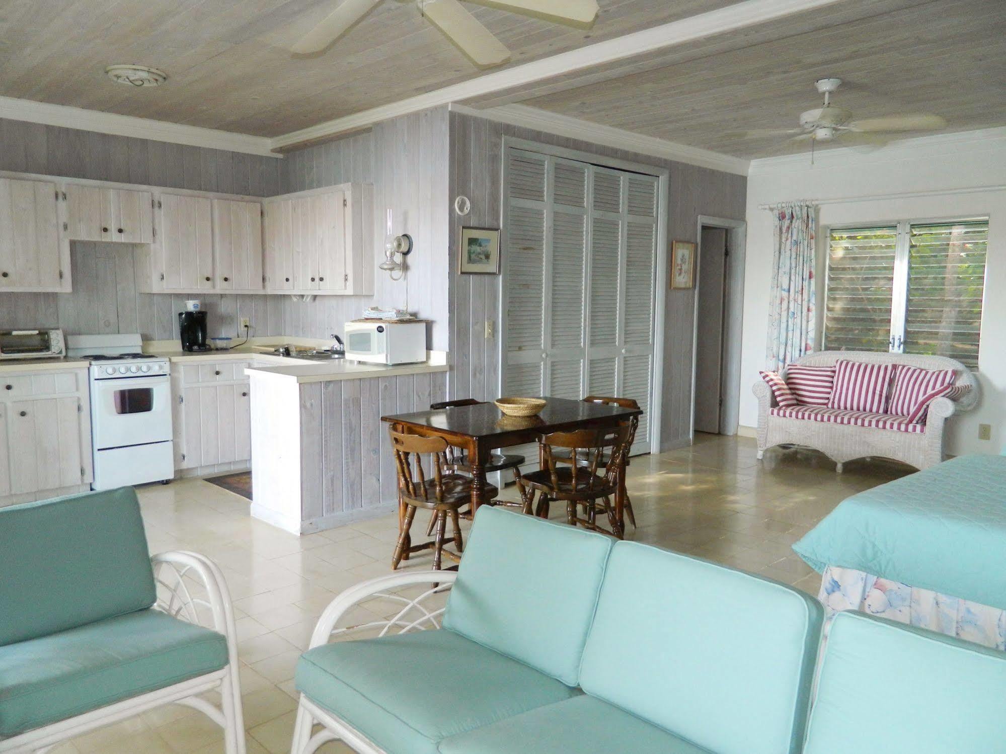 Regatta Point Hotel George Town