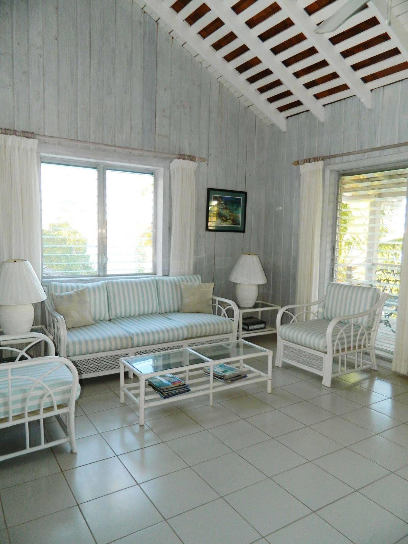 Hotel Regatta Point George Town