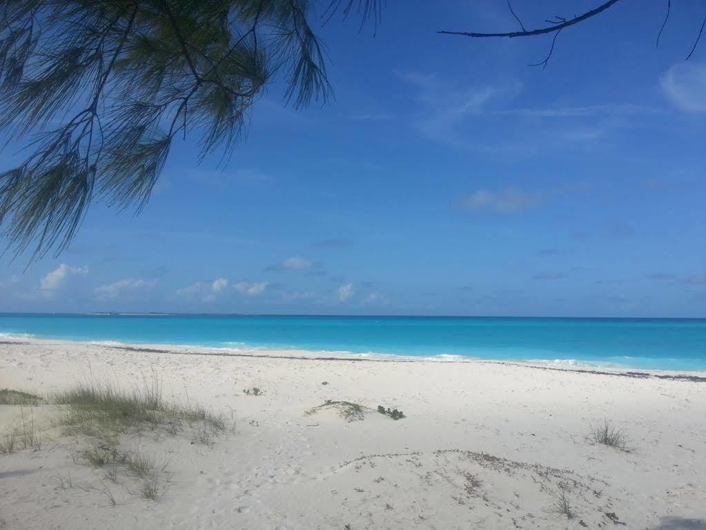Augusta Bay Bahamas, Exuma Hotel George Town