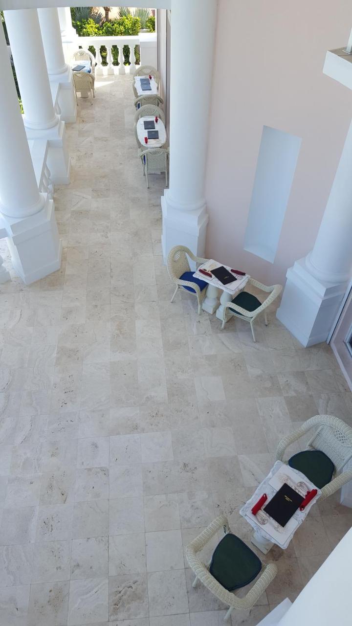 Hotel Ocean West Boutique Nassau