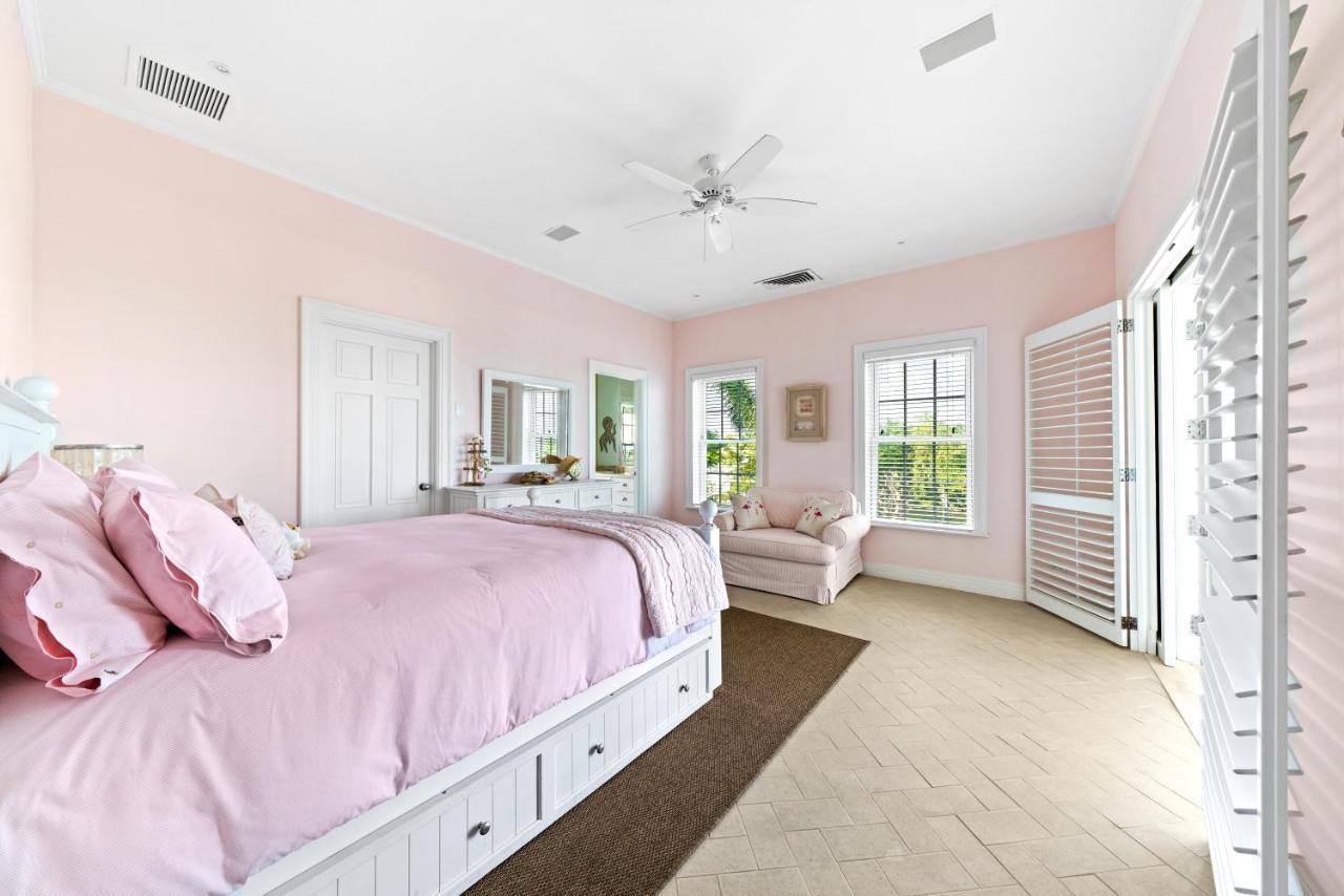 Blake House Villa *