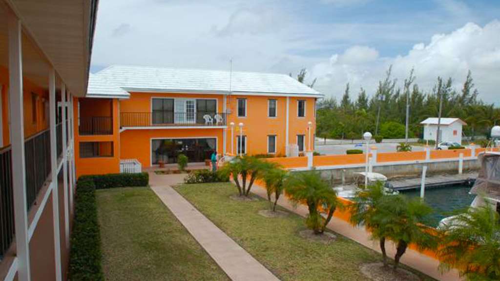 Running Mon Sunrise & Marina 3* Freeport