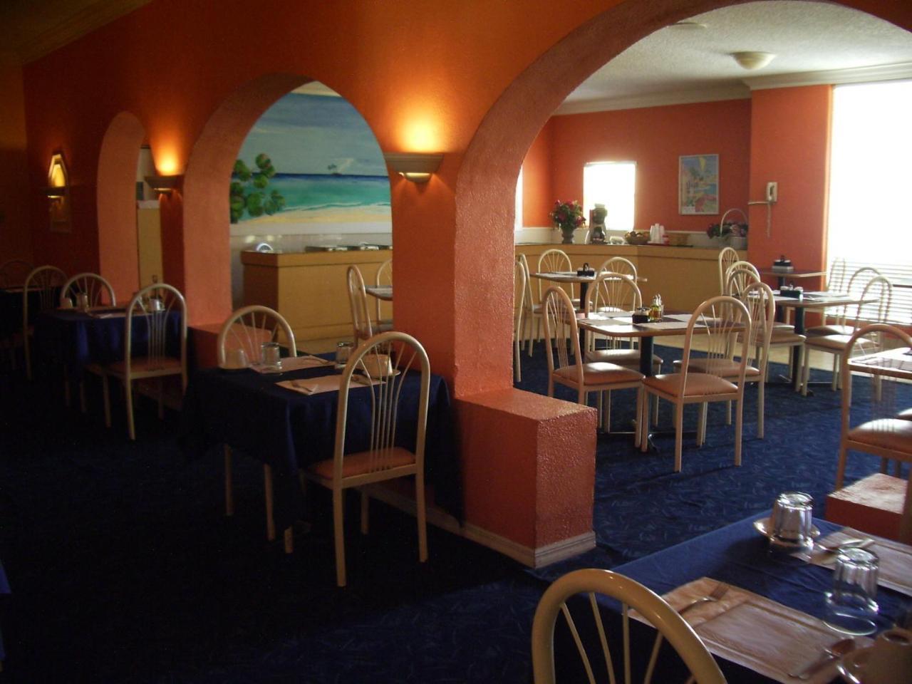 Hotel Royal Islander Freeport