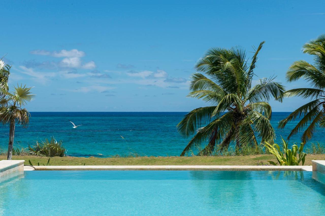 La Bougainvillea Villa *
