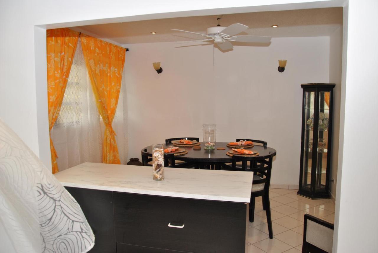 Holiday home Cable Beach Villas