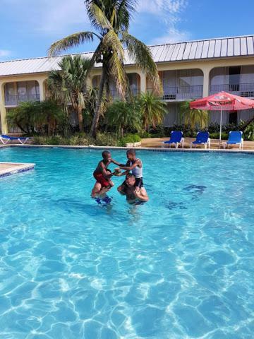 Royal Islander Hotel