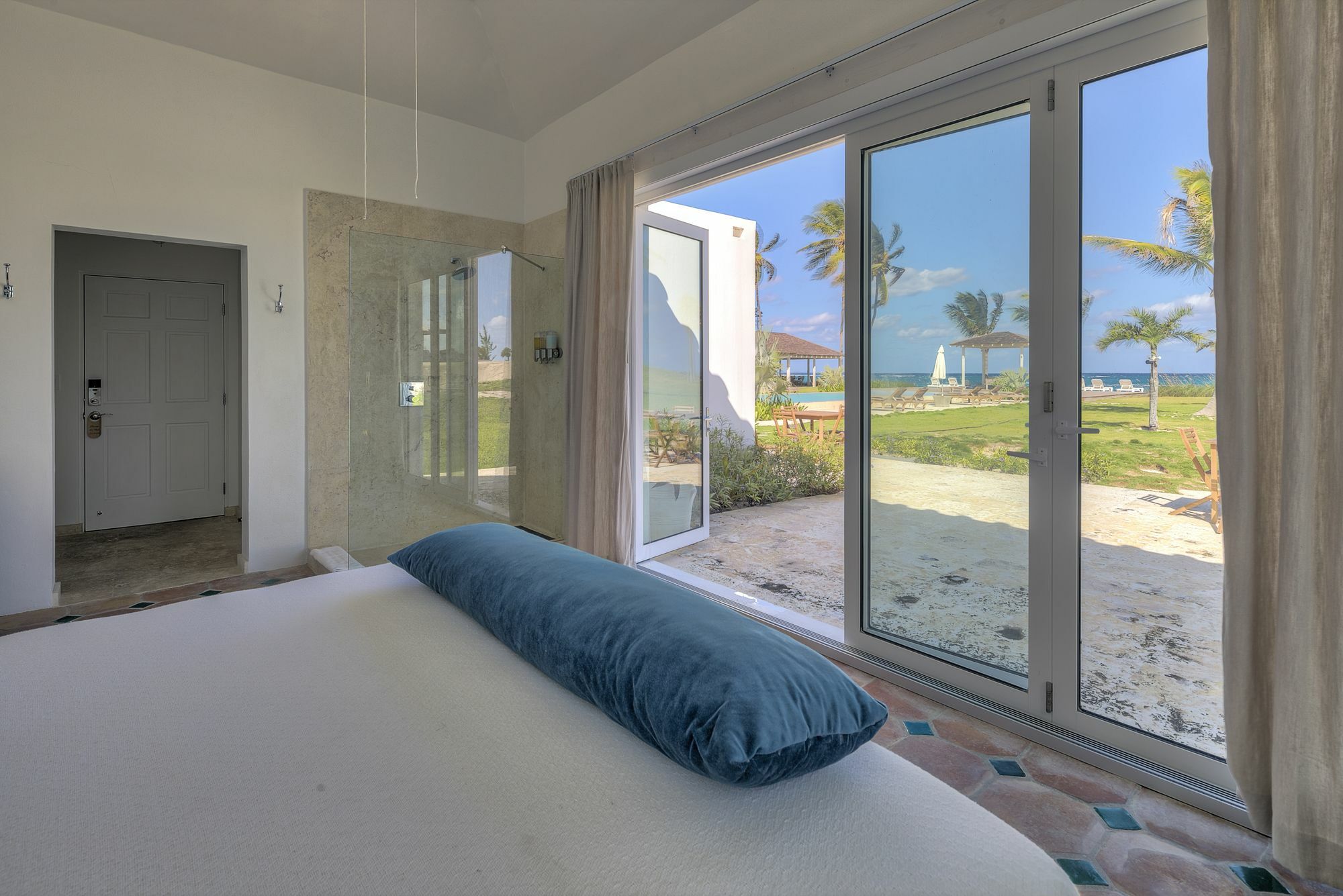 La Bougainvillea Villa Palmetto Point
