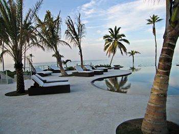 Sky Club 4*