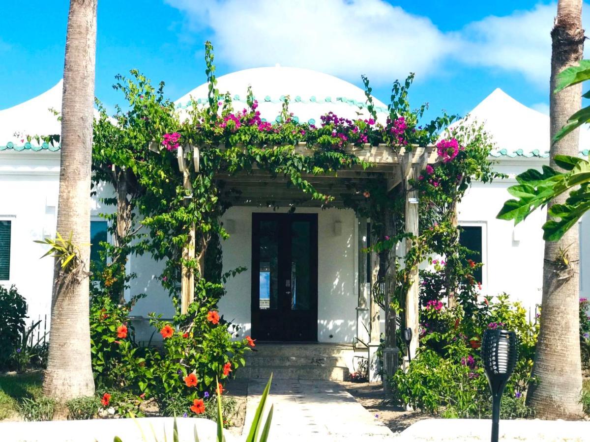 La Bougainvillea Palmetto Point