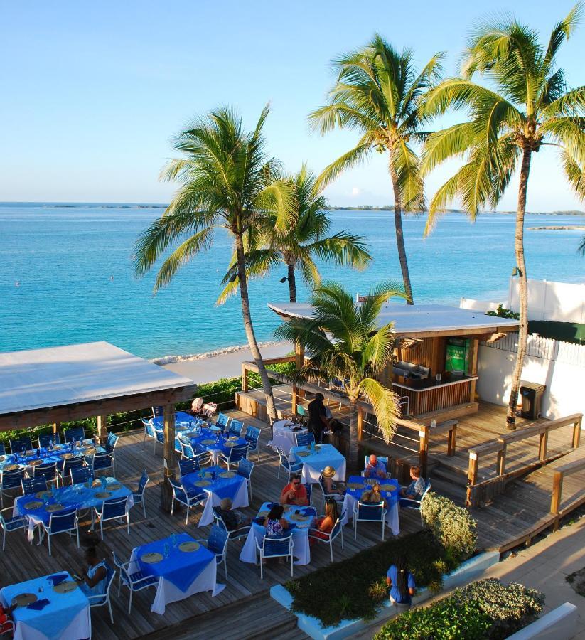 Paradise Island Club * Creek Village