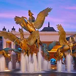 The Royal At Atlantis