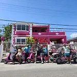 Da Pink And White Palace