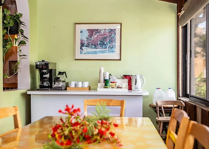 Orange Hill Beach Inn