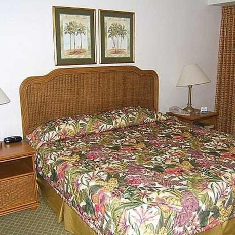 Resort Castaways And 3*