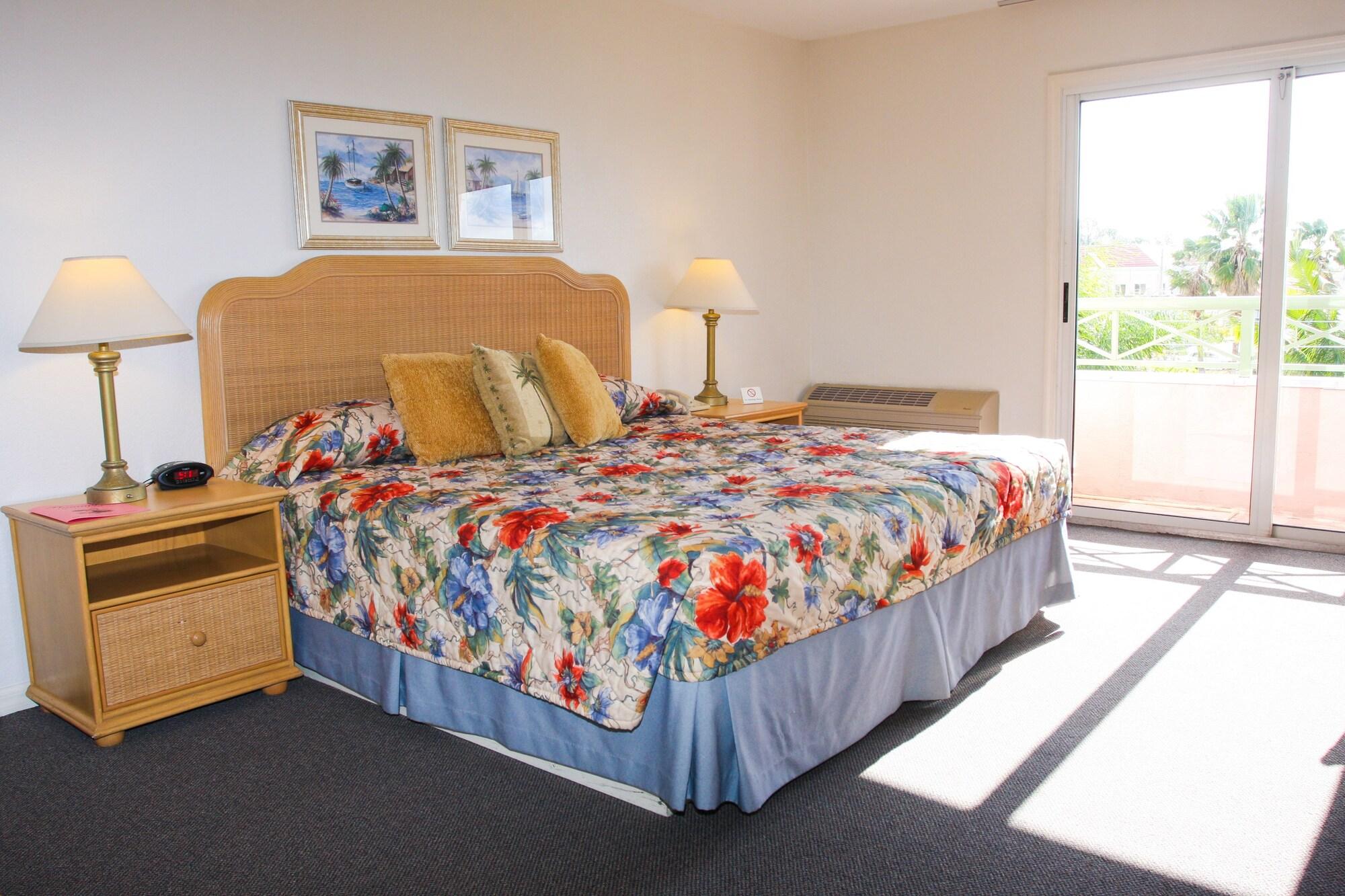 Castaways And Resort