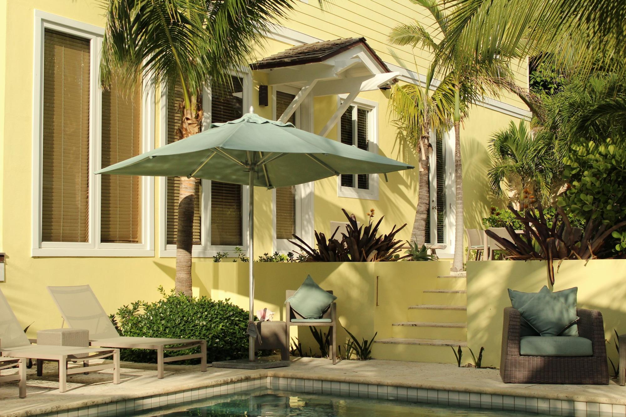 Pink Sands Resort 4*