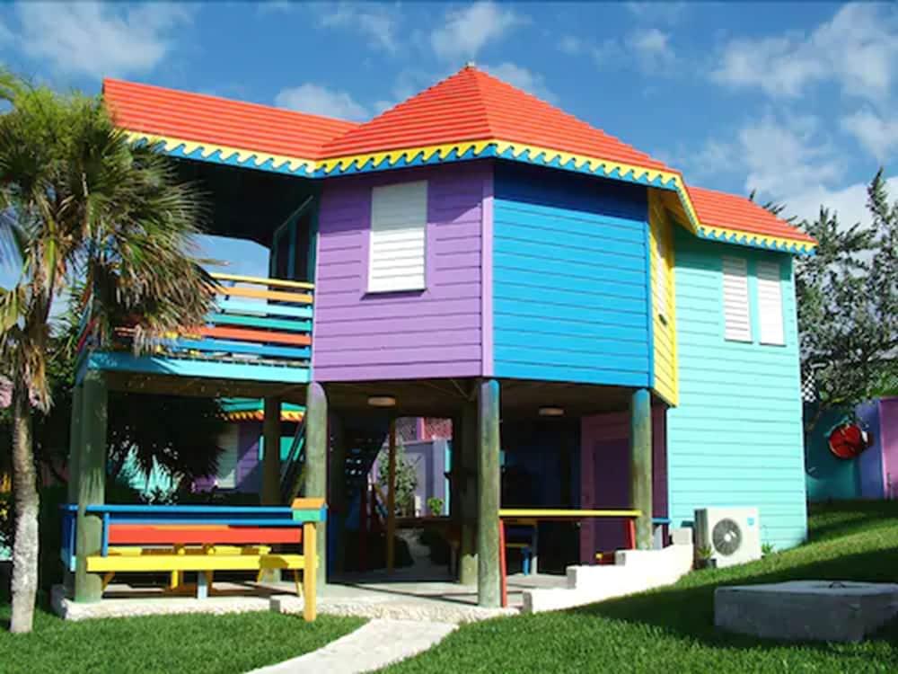Compass Point Resort