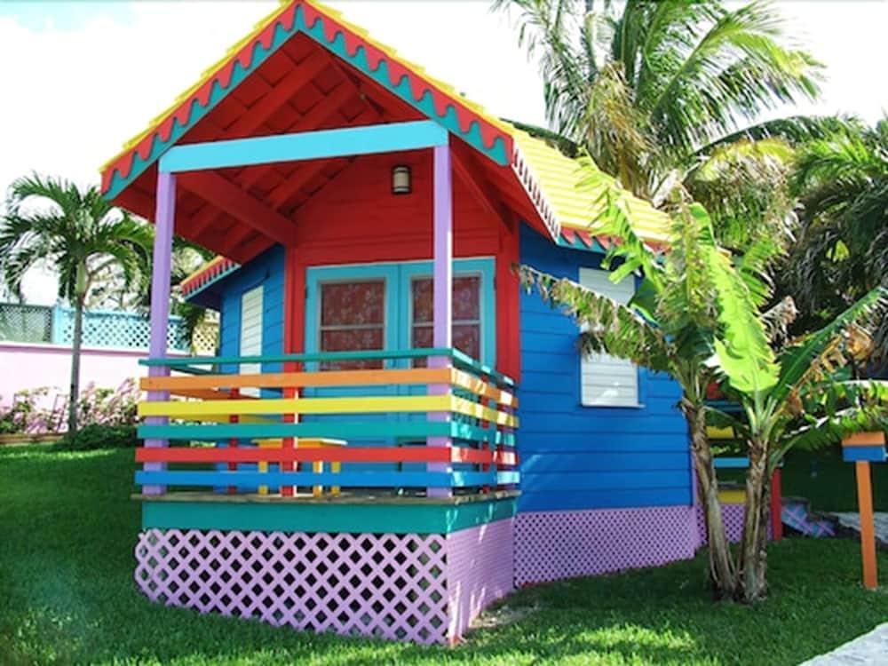 Compass Point 4* Nassau