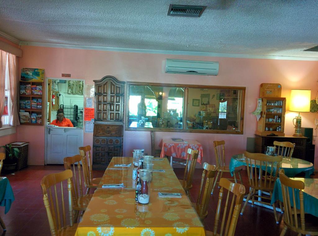 Orange Hill Inn