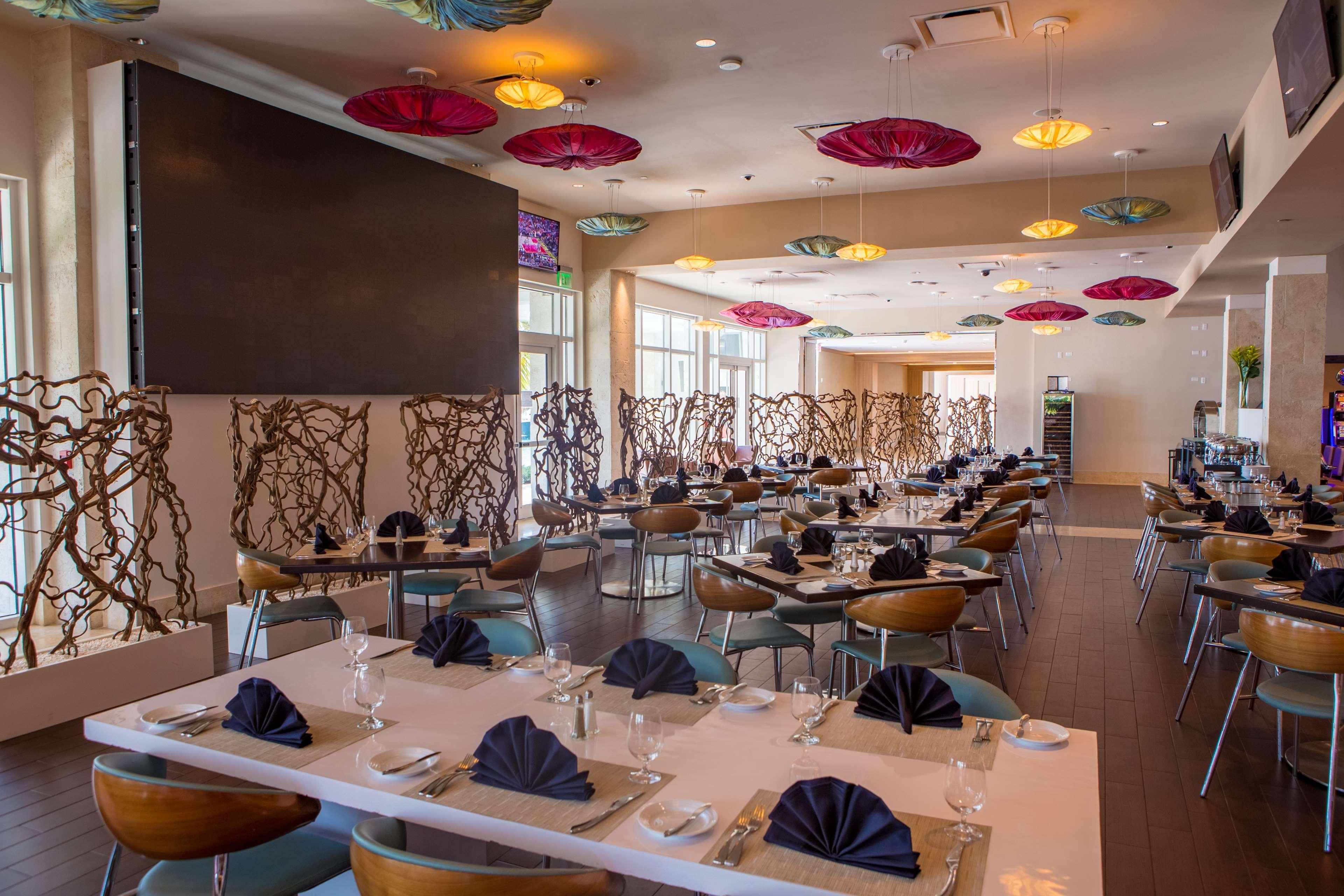 World Bimini Resort 4*