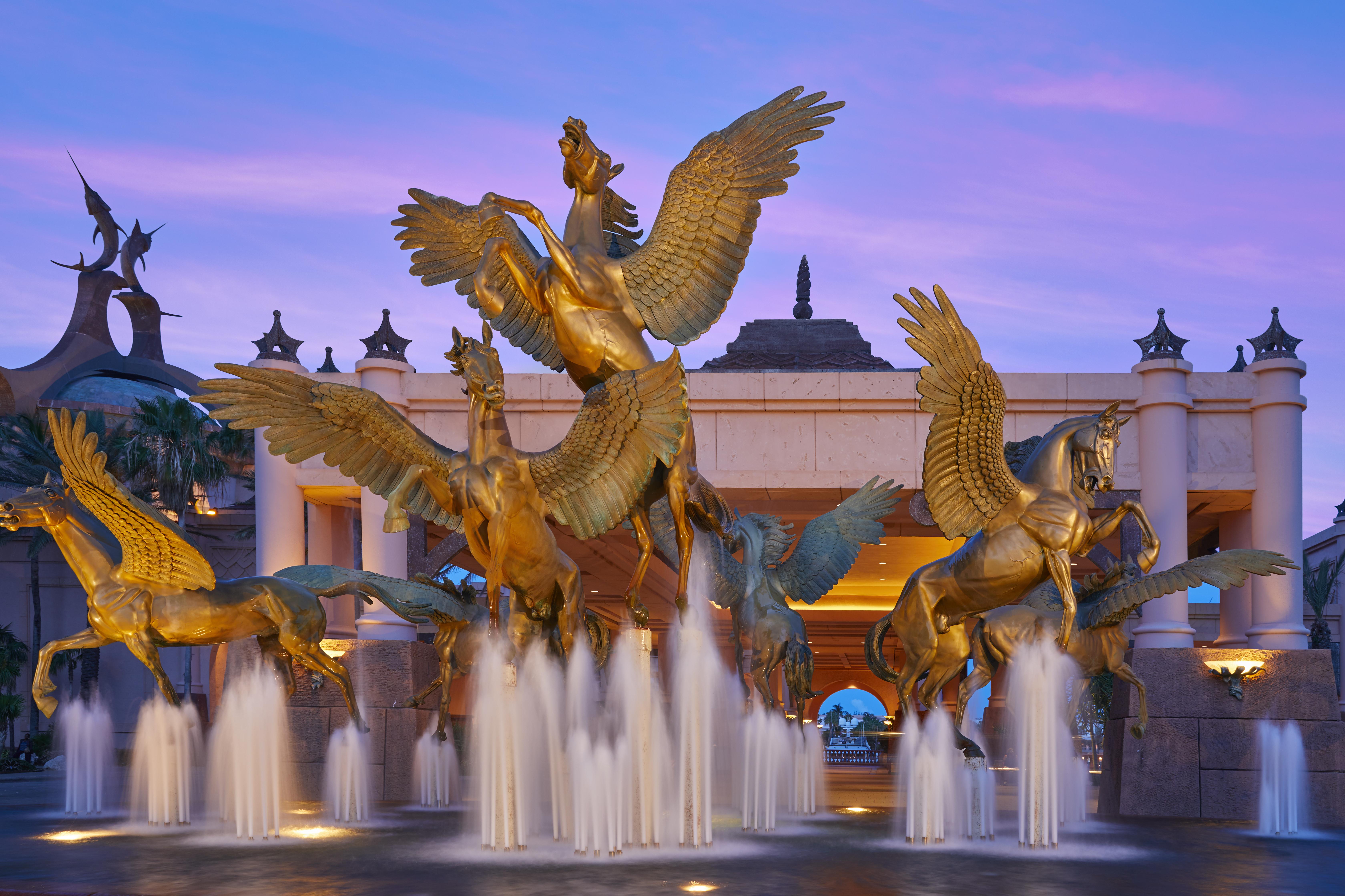 Resort The Royal At Atlantis Creek Village