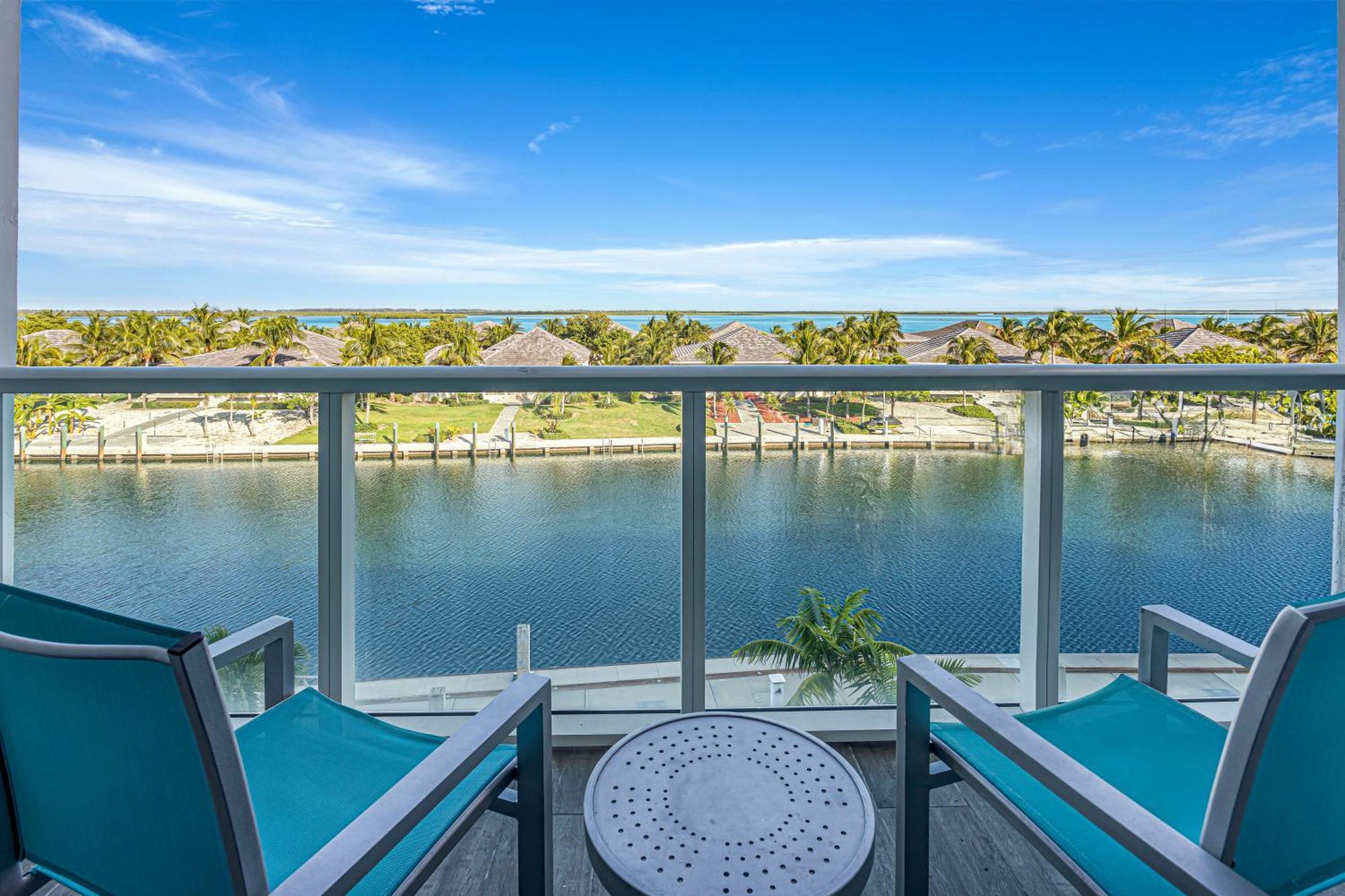 World Bimini Resort 4*
