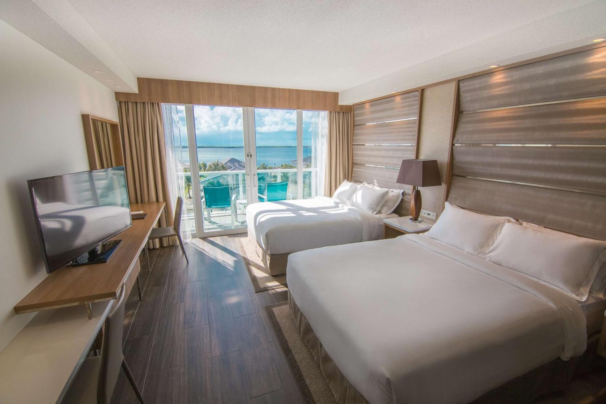 World Bimini 4*