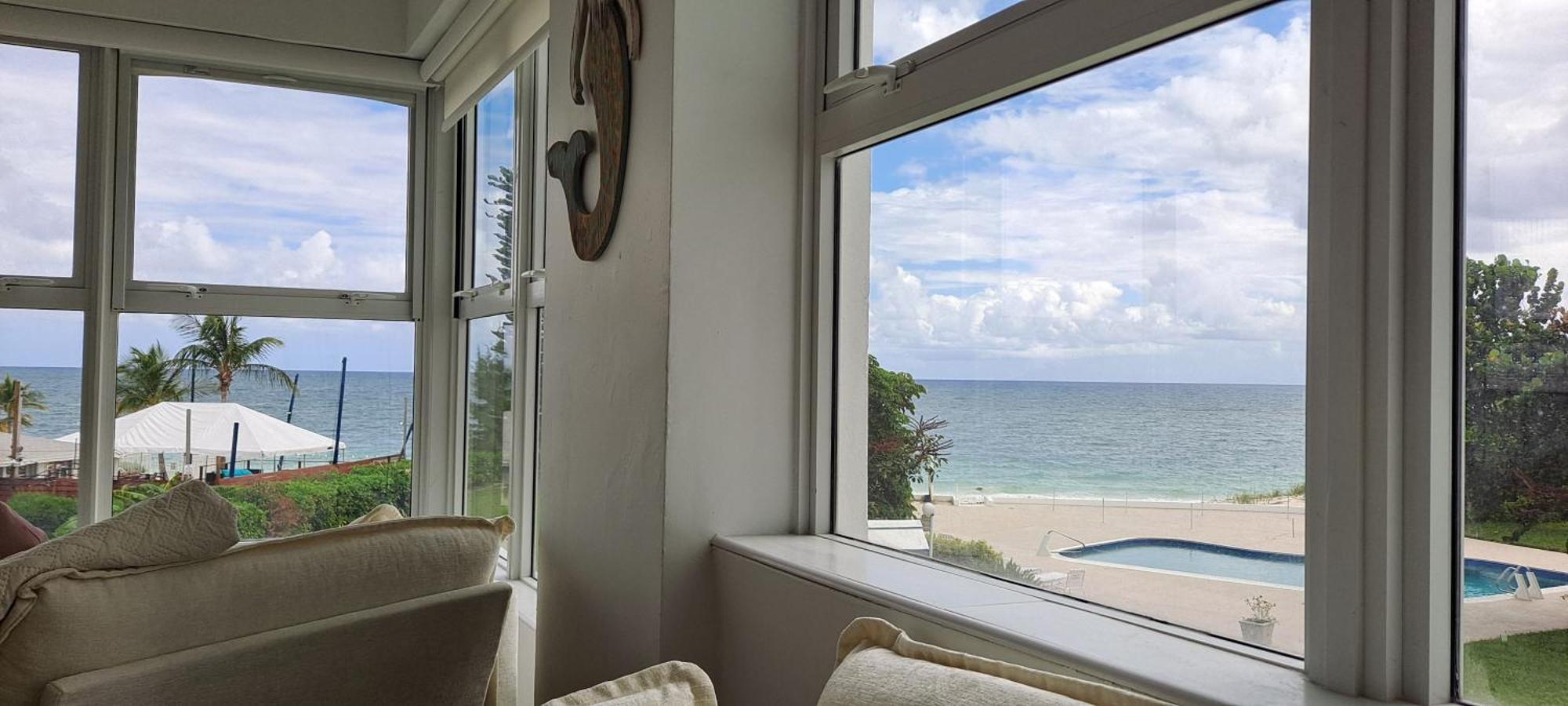Newly Remodeled Luxury Beachfront 2-bedroom *