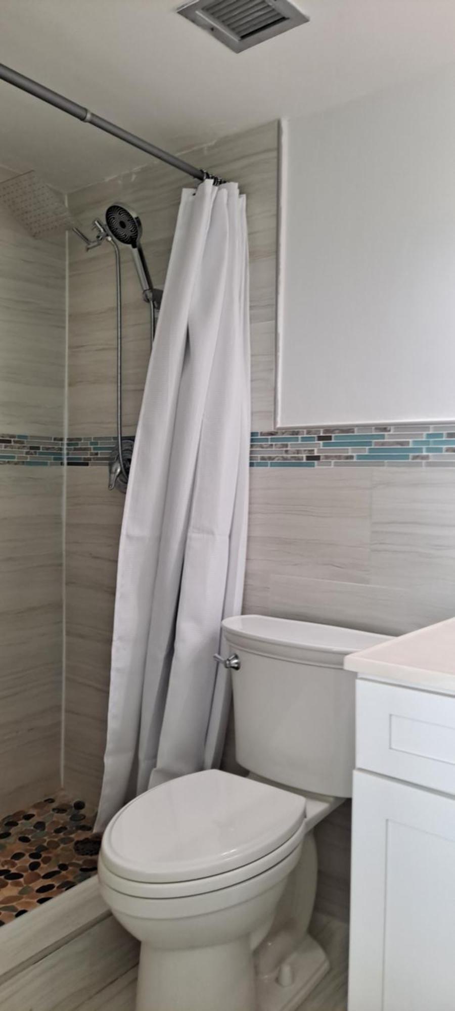 Newly Remodeled Luxury Beachfront 2-bedroom *
