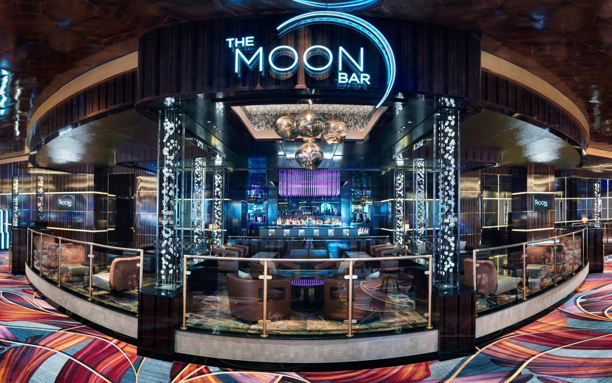 The Royal At Atlantis Resort Creek Village