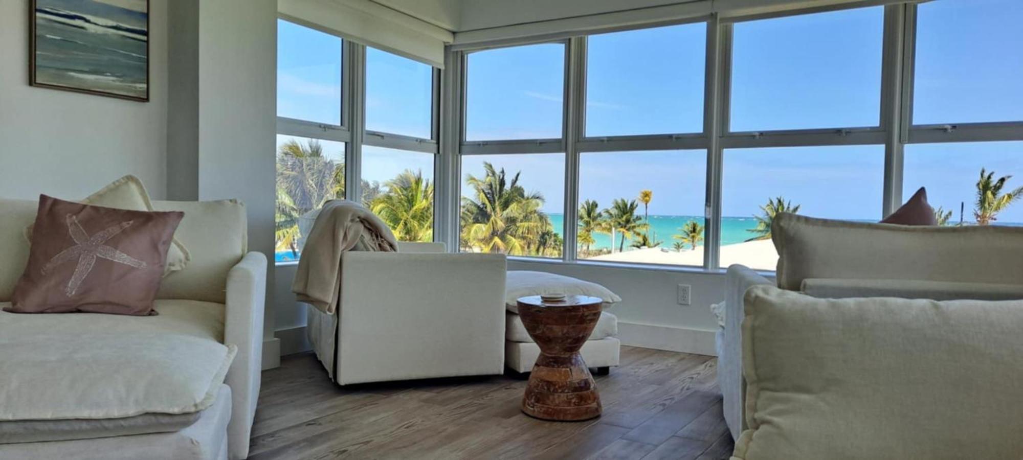 Apartment Newly Remodeled Luxury Beachfront 2-bedroom