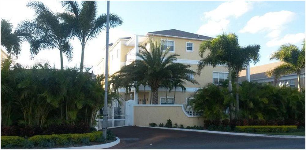 Realty Shores 4* Nassau