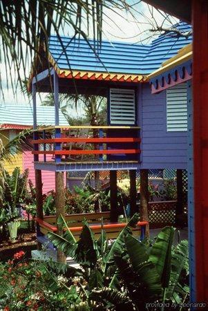 Resort Compass Point