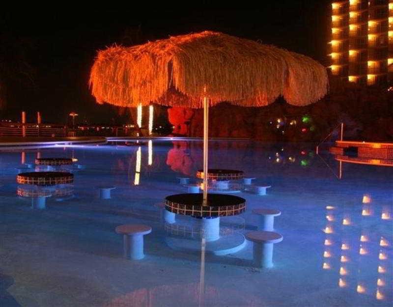 Wyndham Hotel 3*