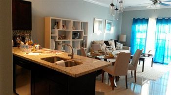 Realty Shores 4*