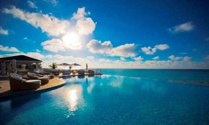 World Bimini 5*