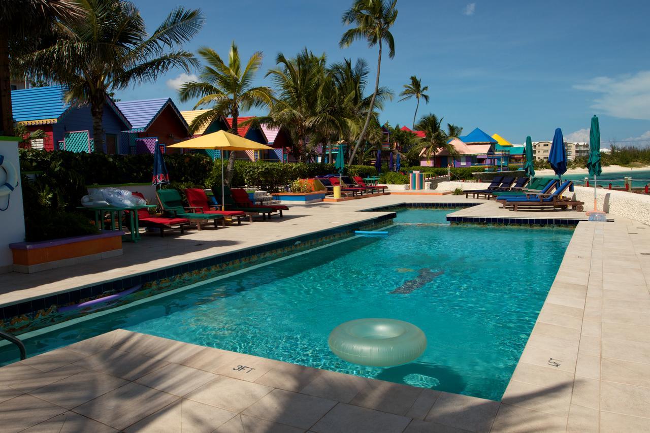 Resort Compass Point