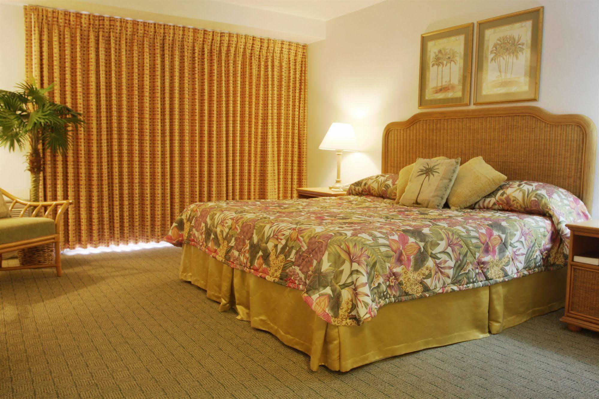 Castaways And Resort 3*