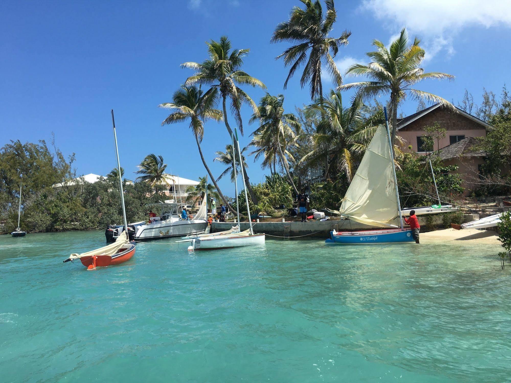 Regatta Point Hotel George Town