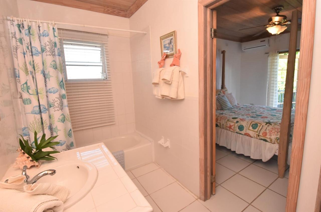 Lodge The Sugar Apple Dunmore Town