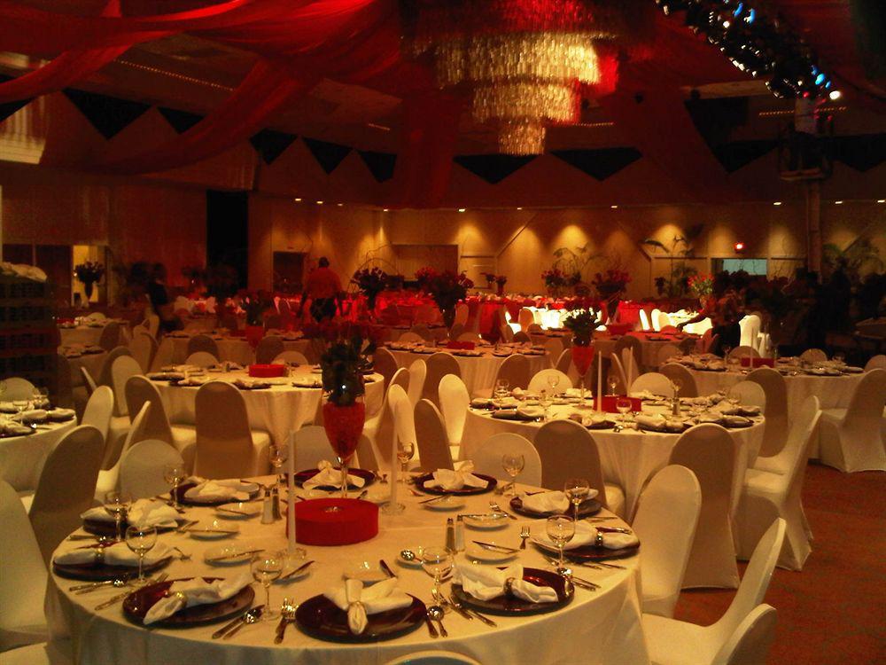 Wyndham Hotel