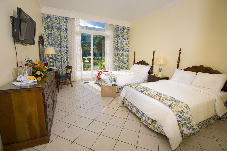 Breezes & Inclusive, Bahamas (adults Only)